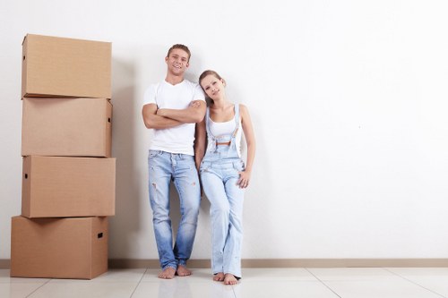 Removal van support for homes and flats in Highbury